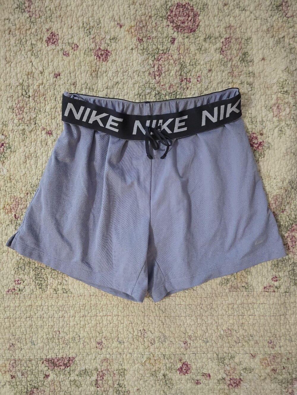 Nike Dri-FIT Women's Shorts Size M 8-10 Lavender